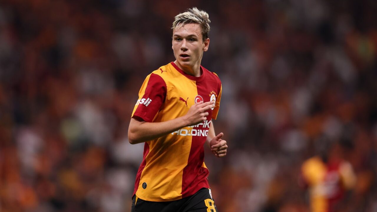 Alexey Batrakov answered a question about his performance in the match with Kasimpasha